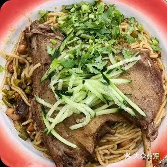 七十七路生烫牛肉粉·现捞卤味(EFC欧美广场店)网友点评精选